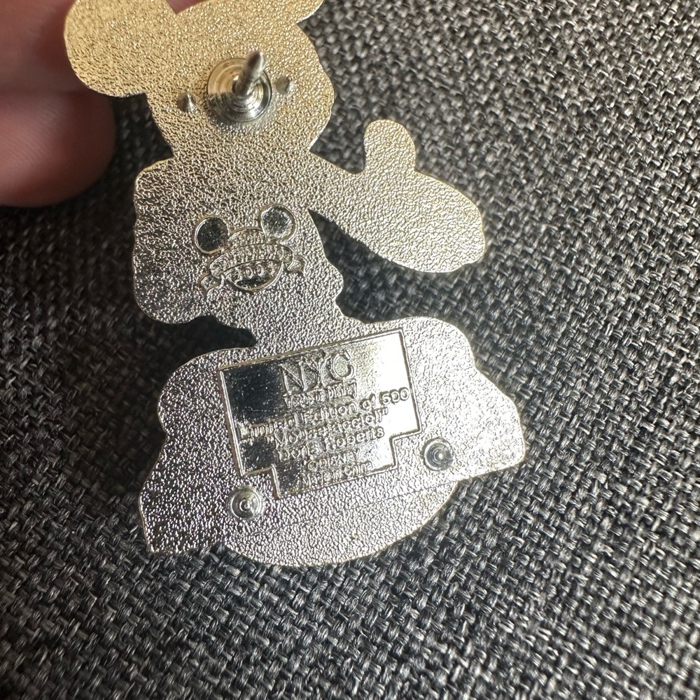 Disney Celebrate Mickey Pin Doris Roberts "Mousetaccioli" - Picture 3 of 4